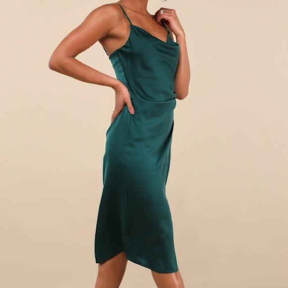 Lulus NWOT Hollywood Woman Forest Green Satin Cowl Neckline Midi Dress Medium - Picture 2 of 10